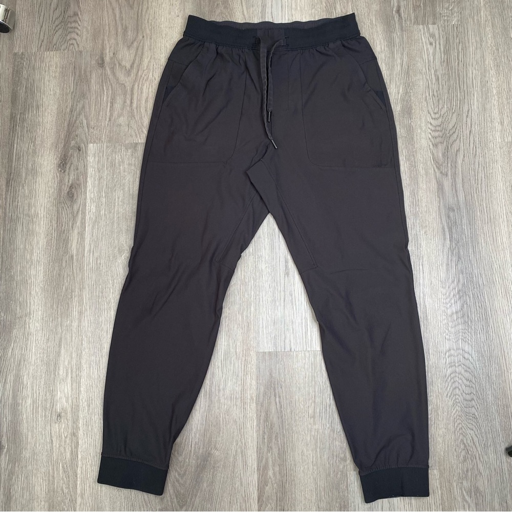 Lululemon ABC Jogger Pants Mens L Warpstreme Black Logo M5421S 29” drawstring